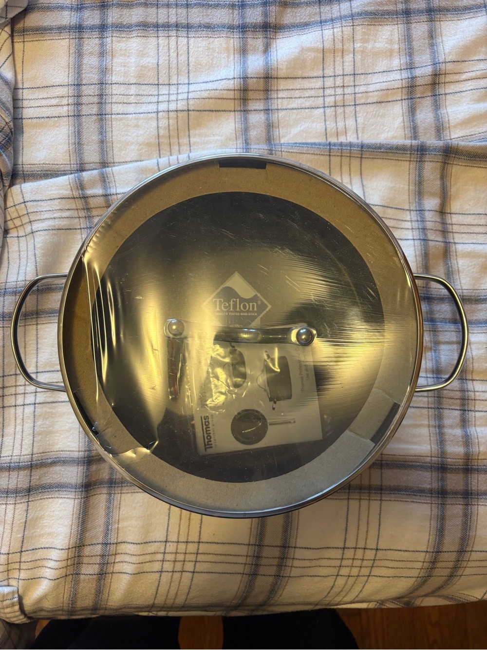 New Wrapped (no box) Thomas Rosenthal 5.28 Qt Teflon Dutch Oven